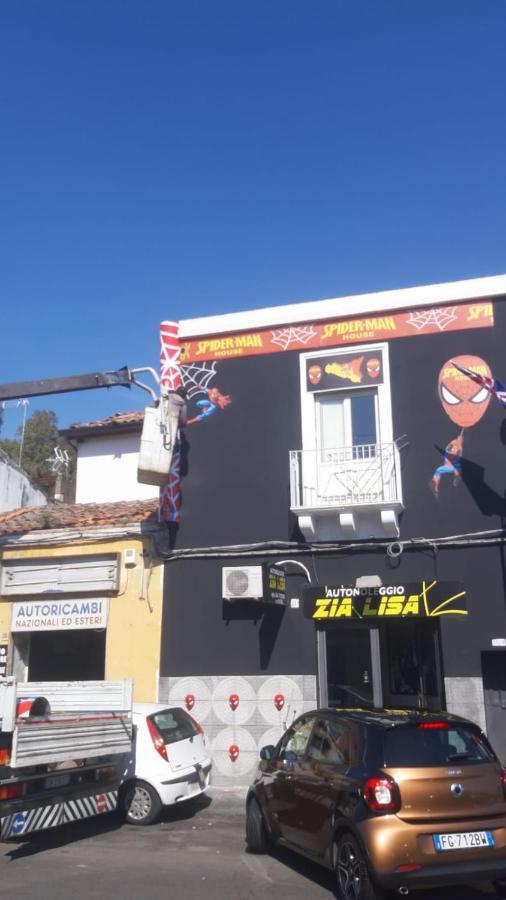 Hotel Spiderman House Catania Esterno foto