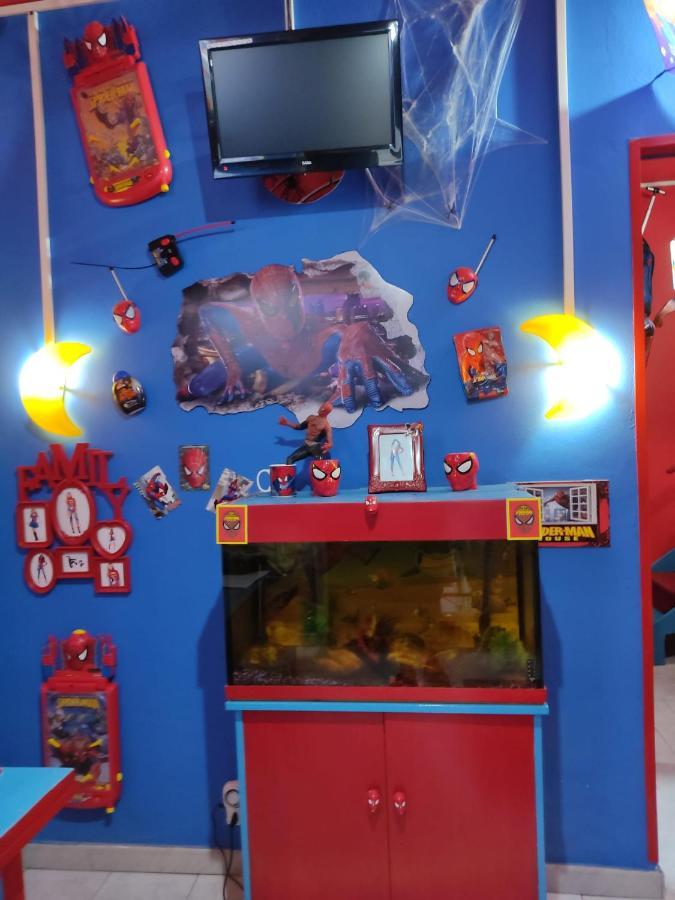 Hotel Spiderman House Catania Esterno foto