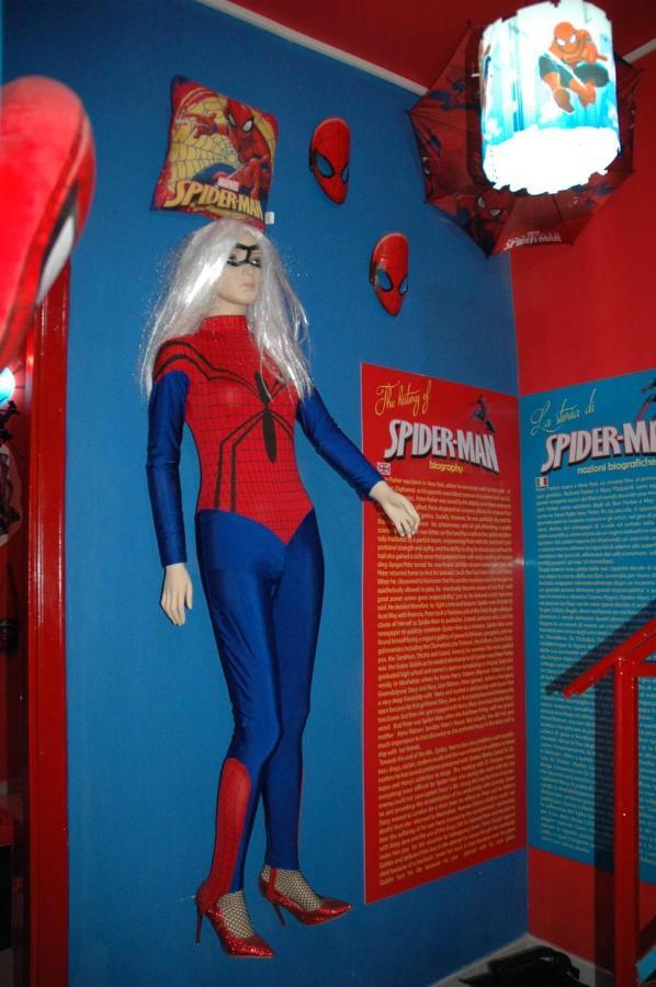 Hotel Spiderman House Catania Esterno foto